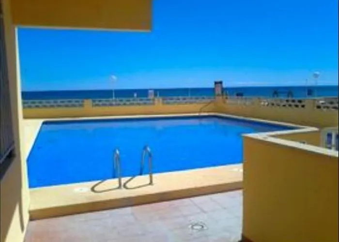 Acogedor Apartamento Con Vistas Al Mar.